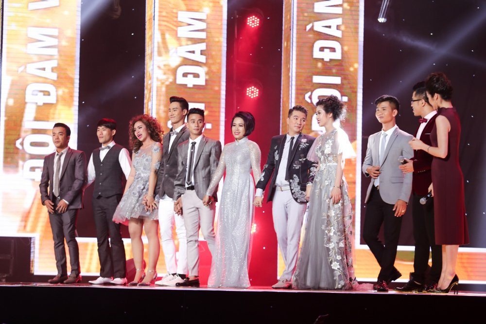 Hinh anh Hoc tro Dam Vinh Hung khien Le Quyen ‘pha le’ nhay mua tung bung