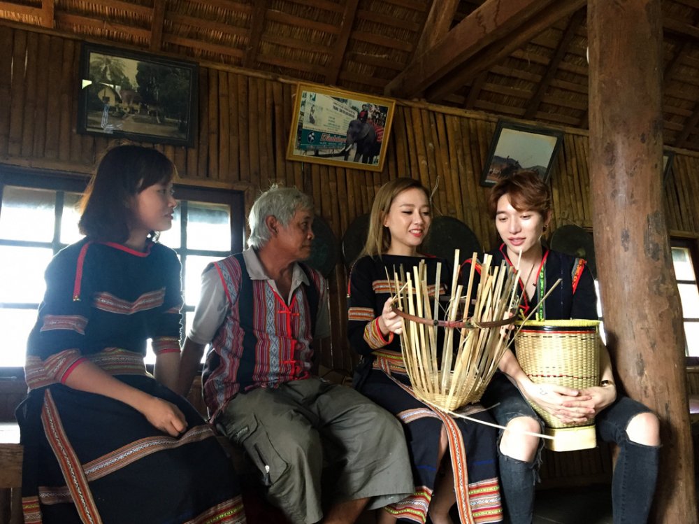 Hinh anh Nhac si tao hit cho Ho Ngoc Ha cung Bang Di kham pha Tay Nguyen 5