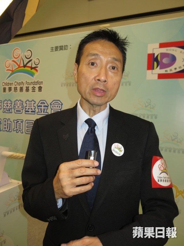 Tai tu TVB qua doi ngay tren san khau hinh anh 2