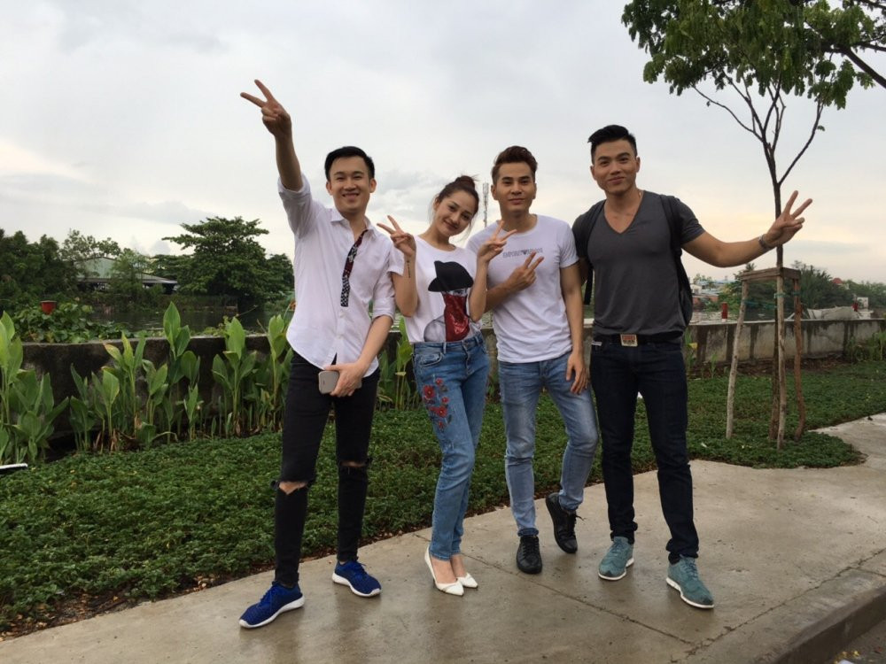 Hinh anh Bao Anh gian di di nau com tu thien