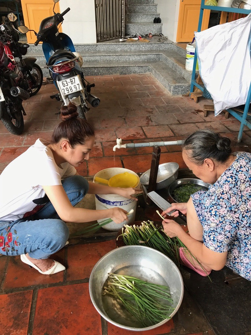 Hinh anh Bao Anh gian di di nau com tu thien 6