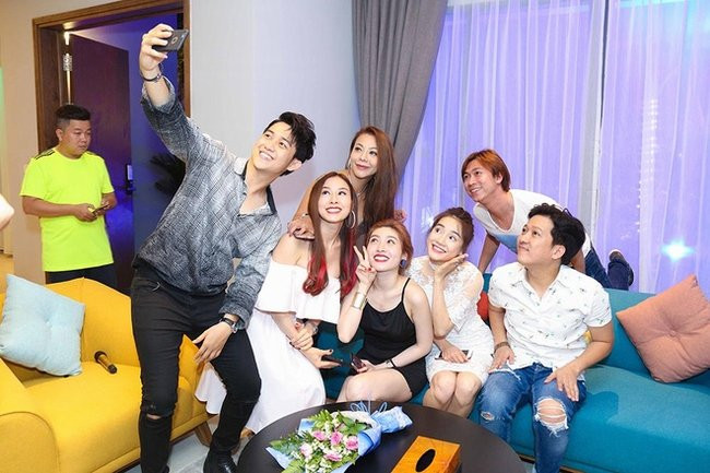 Hinh anh Mua biet thu 15 ty, tau xe sang, Truong Giang giau co nao o tuoi 34? 3