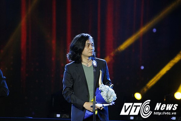 Hinh anh Noo Phuoc Thinh vuot mat Ho Ngoc Ha thang thuyet phuc tai giai Cong hien 23