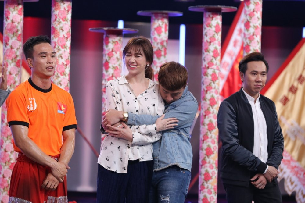 Hinh anh On ao la the, Tran Thanh van co dieu khien nguoi khac yeu men