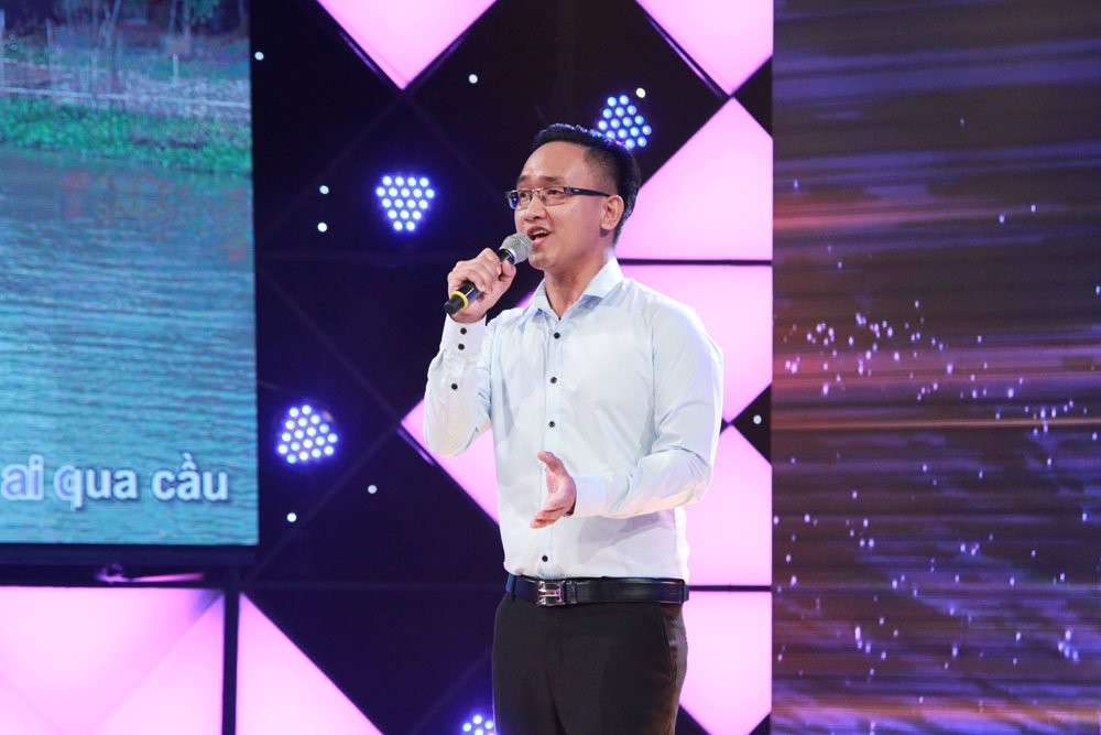 Hinh anh Tran Thanh ‘khoc nhu mua’ trong show dau tien sau lenh cam 3