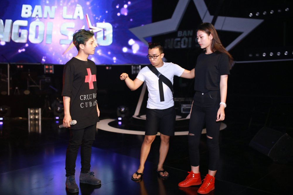 Hinh anh Dong huong cua Ho Quynh Huong nho hoc tro Ho Ngoc Ha giup suc