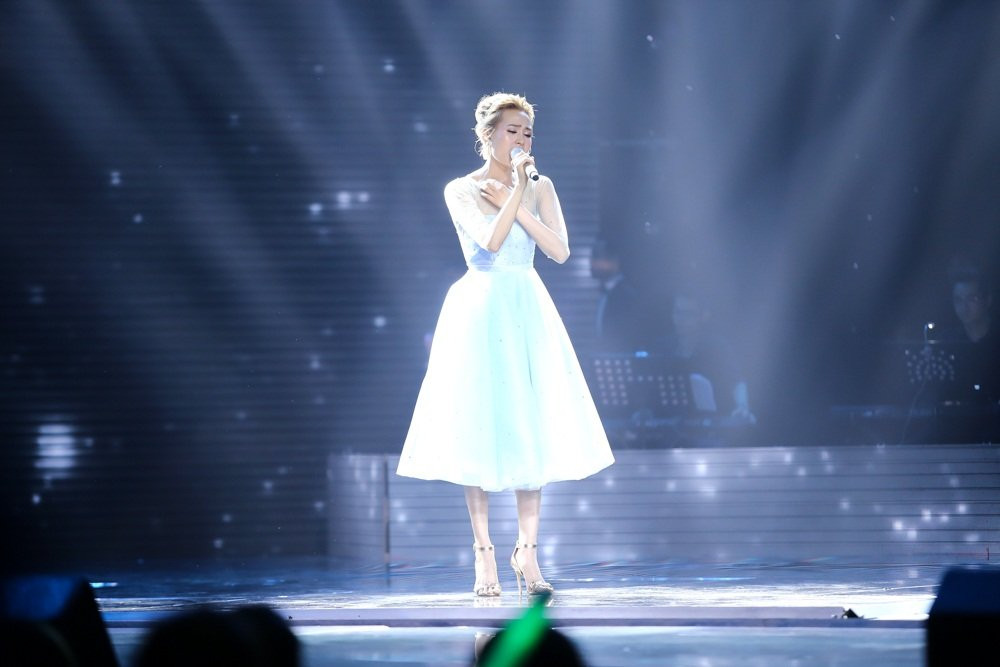 Hinh anh Link xem truc tiep Giong hat Viet 2017 tap 12: Hotgirl Han Quoc lan dau hat tieng Anh gay sot