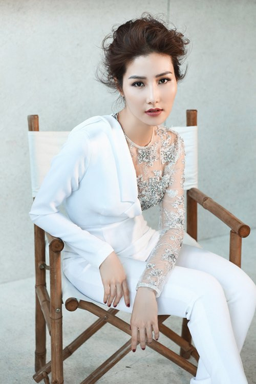 Hinh anh (3/5)Diem My 9x da vuot qua dinh kien \'binh hoa di dong\' nhu the nao? 6