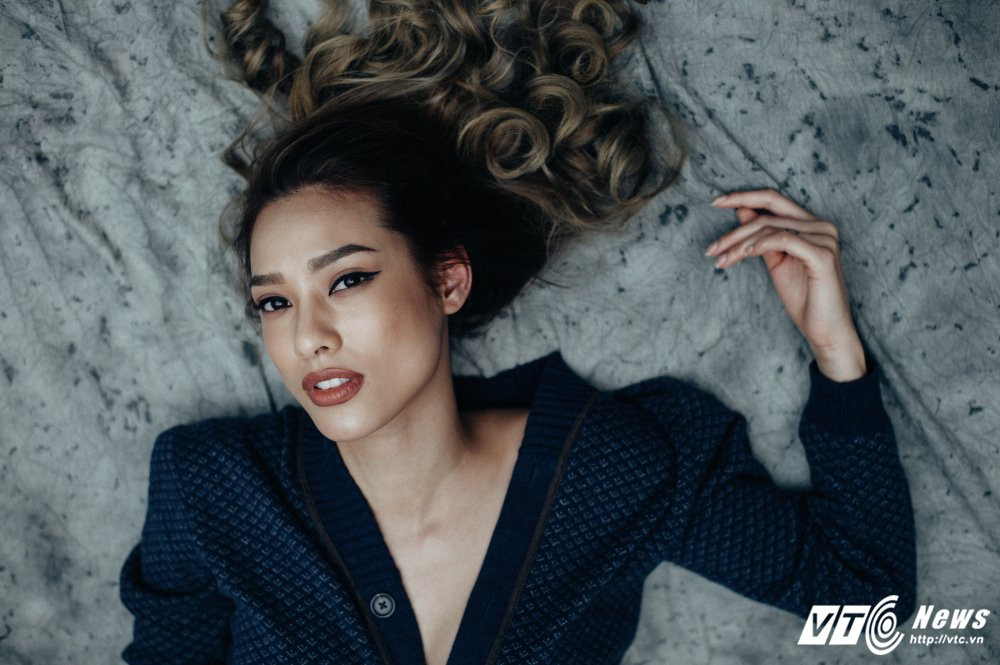 Hinh anh (3/5)Lilly Nguyen: ‘Toi dien do, nen phai co gang hon nguoi ta gap tram lan’ 4