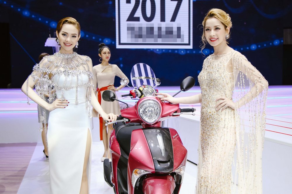 Hinh anh Chi Pu xuat hien diu dang, nu tinh lam vedette cho buoi dien thoi trang 8