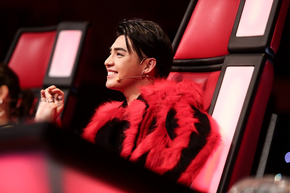 Hinh anh Giong hat Viet 2017: Hoc tro Thu Minh duoc Toc Tien khuyen di thi \'The Remix\' 4