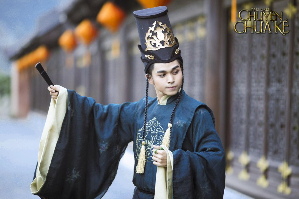 Hinh anh Jun Pham 365 se ‘dien’ va pha bo hinh tuong ngoan hien 3