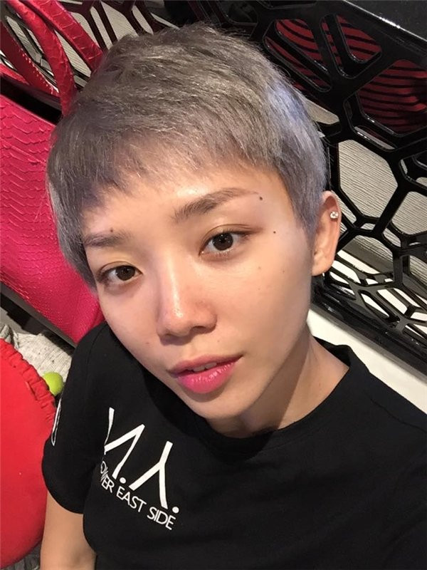 Hinh anh Nhung lan dap tra du luan khi bi 'giao huan' vi mac do goi cam cua Toc Tien 3