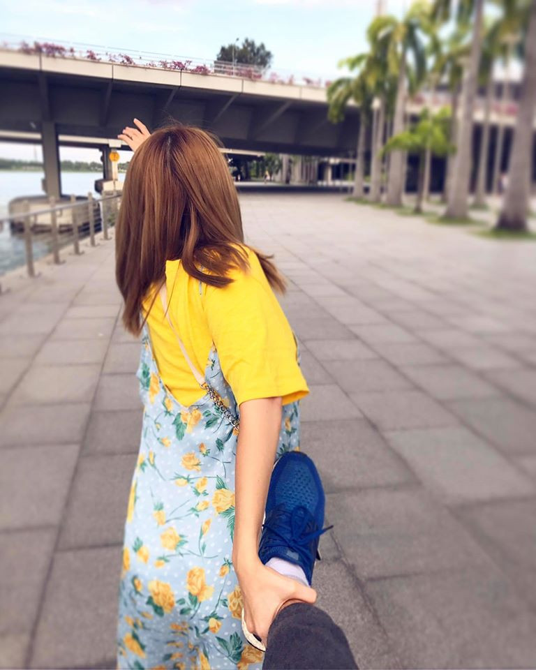 Hinh anh Nam tay nhau di khap the gian xua roi, Tu Vi quyet dinh \'loi chan chong\' du lich khap noi