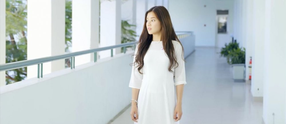 Hinh anh Thich thu voi hoi uc tuoi hoc tro trong MV moi cua Hoang Yen Chibi 4