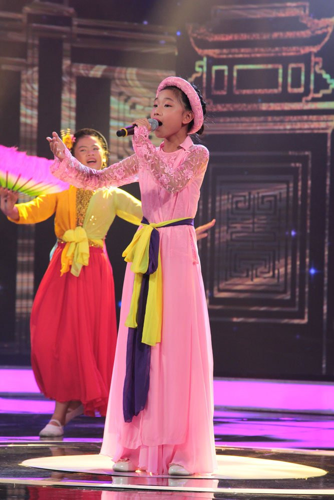 Hinh anh ‘Dam Vinh Hung nhi’ hat dan ca khien Cam Ly, Quang Linh ‘het hon’ 7