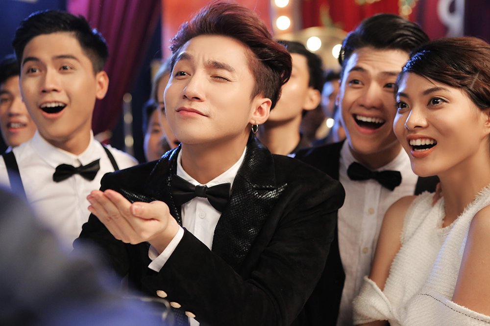 Hinh anh Lam viec lien tuc hon 18 tieng dong ho, Son Tung M-TP van soi noi treu dua 5