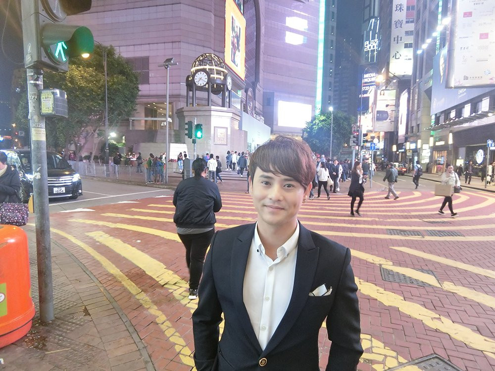 Hinh anh Ung Dai Ve nho dao dien quay phim cho Luu Duc Hoa thuc hien MV moi 3