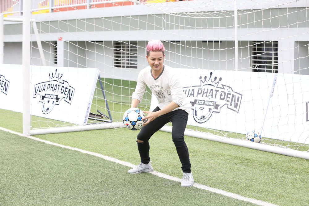 Hinh anh ‘Chet cuoi’ khi Thanh Duy Idol luc yeu, luc gian thu mon Tan Truong 7