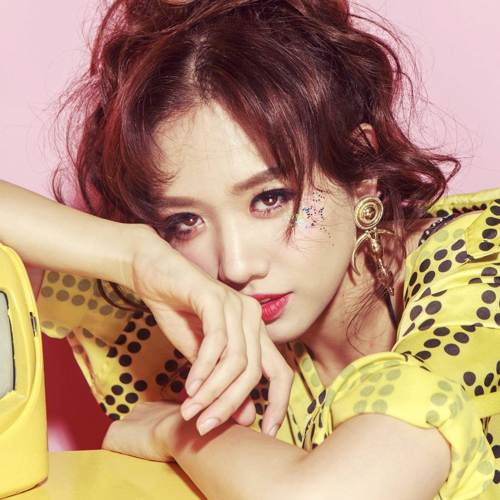 Hinh anh Hari Won tiet lo du an tu dau tu danh tang fan 4