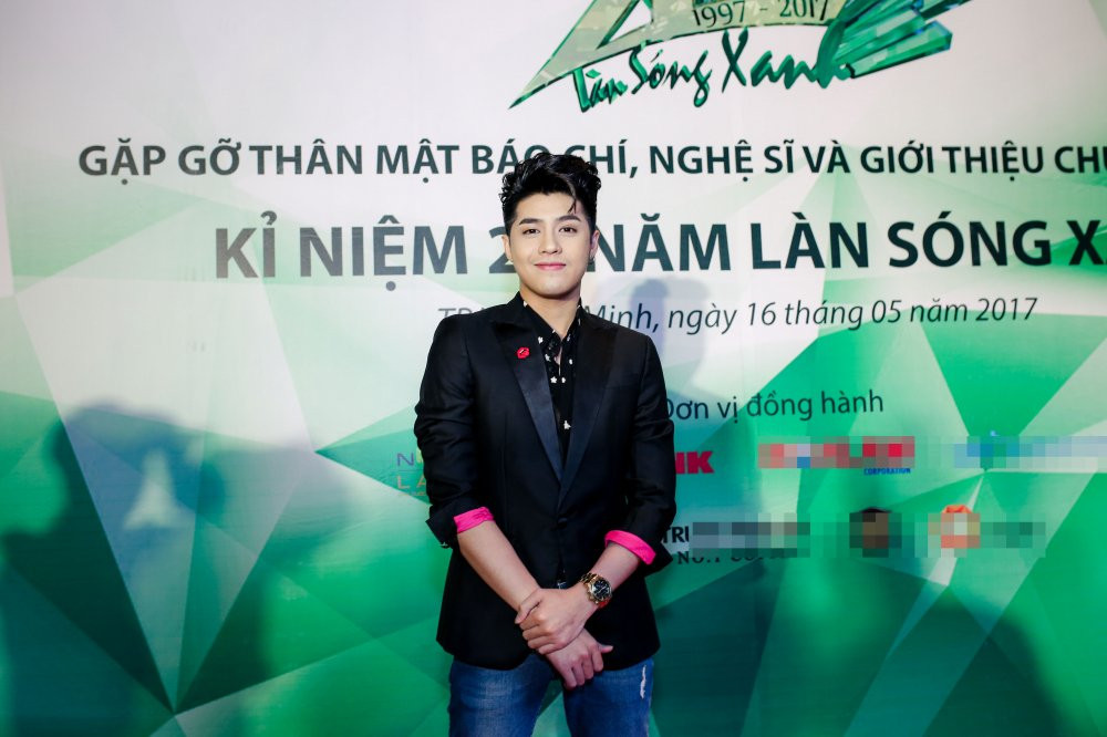 Hinh anh Phuong Thanh boi hoi xuc dong nho lai thuo moi vao nghe hat tai ‘Lan song xanh’ 3