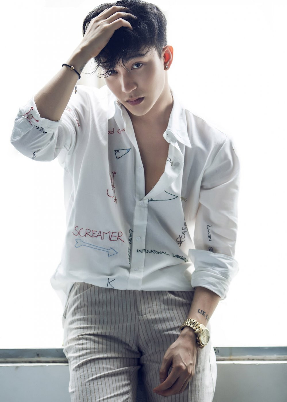 Hinh anh Chi Pu thay the vai phan dien cua Angela Phuong Trinh