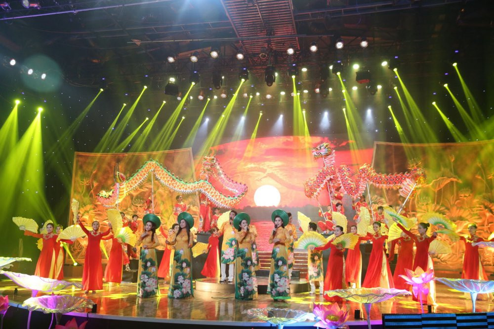 Hinh anh Phuong Thanh moi dien vien mua cua ‘Ngoi sao phuong Nam’ tham gia dem nhac rieng 7