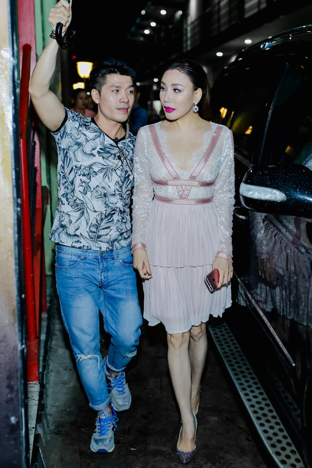 Hinh anh Ho Quynh Huong nhan minh tre hon Hari Won vi chua co chong 4