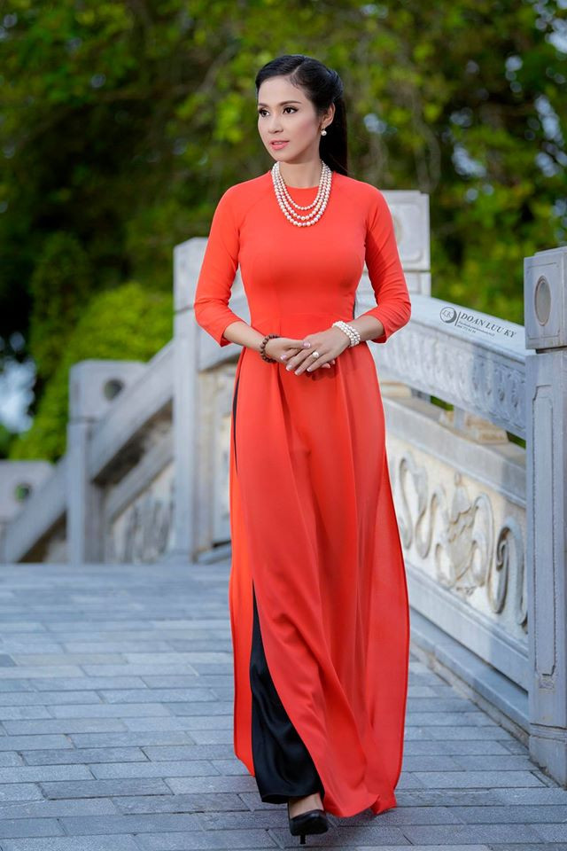 Việt Trinh, sao việt