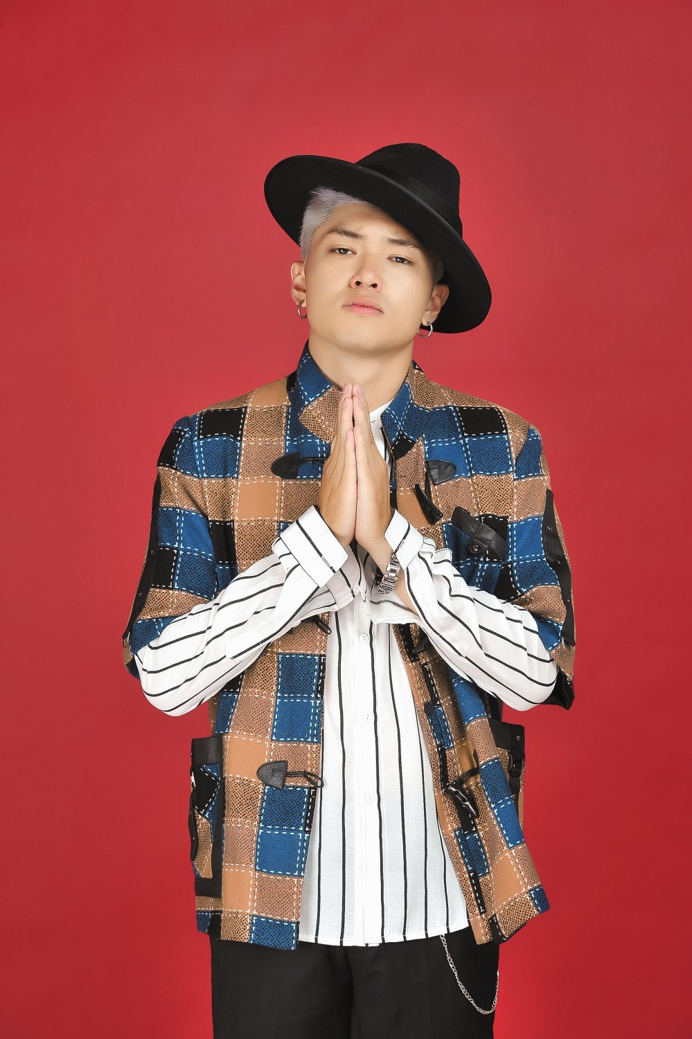 Hinh anh Cuu thanh vien FB Boiz roi nhom vi cang thang voi Hoang Ton