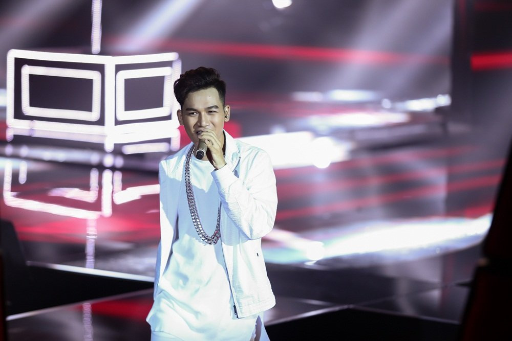 Hinh anh ‘Da tai da mat’ khi Dong Nhi cung hoc tro khuay dong san khau Giong hat Viet 2017 10