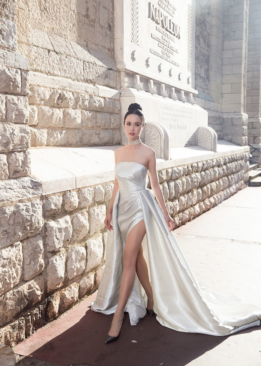 Hinh anh Vu Ngoc Anh la my nhan Chau A duoc len hinh lau nhat tren tham do Cannes 6