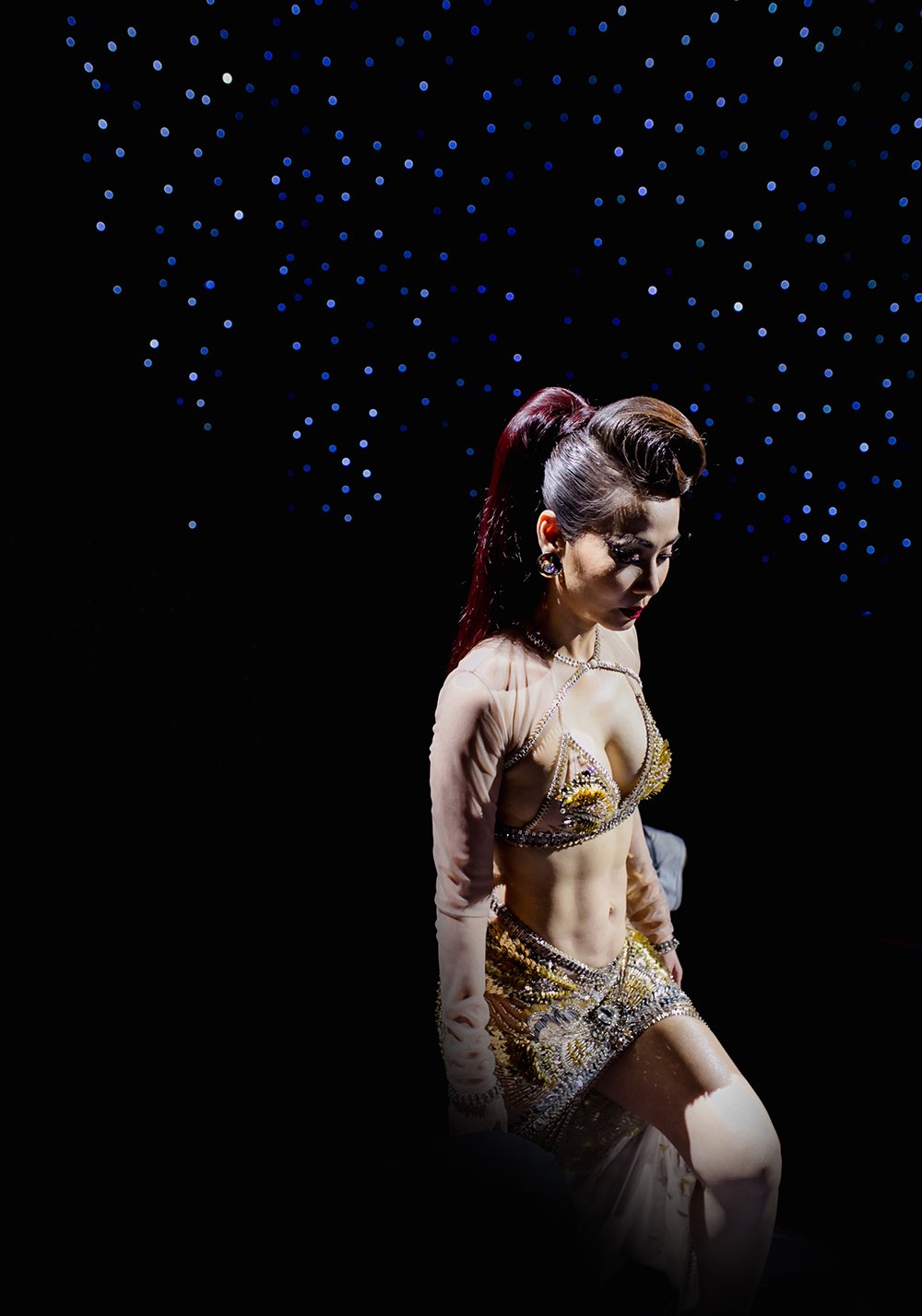 Hinh anh ‘Ba me 1 con’ Thu Minh khoe bung 6 mui, gioi thieu dem nhac ‘Phuong hoang lua’