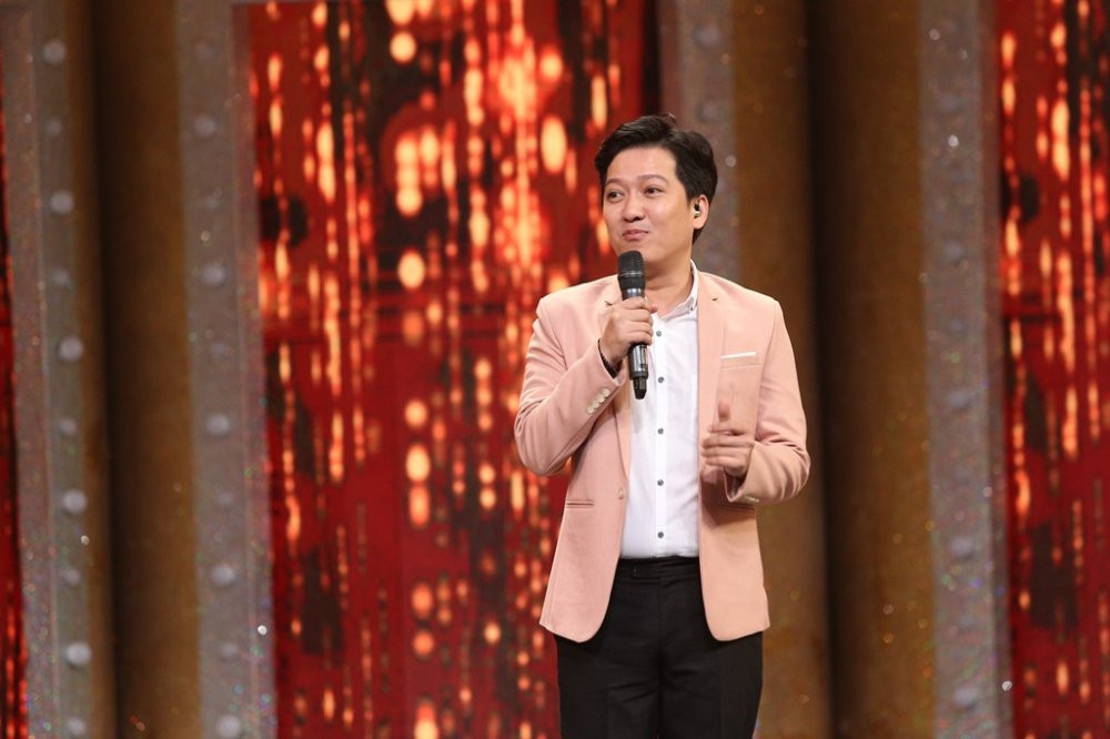 Trực tiếp Ca sĩ giấu mặt 2017 tập 1: Danh ca Ngọc Sơn mở màn mùa thứ 3 - 2