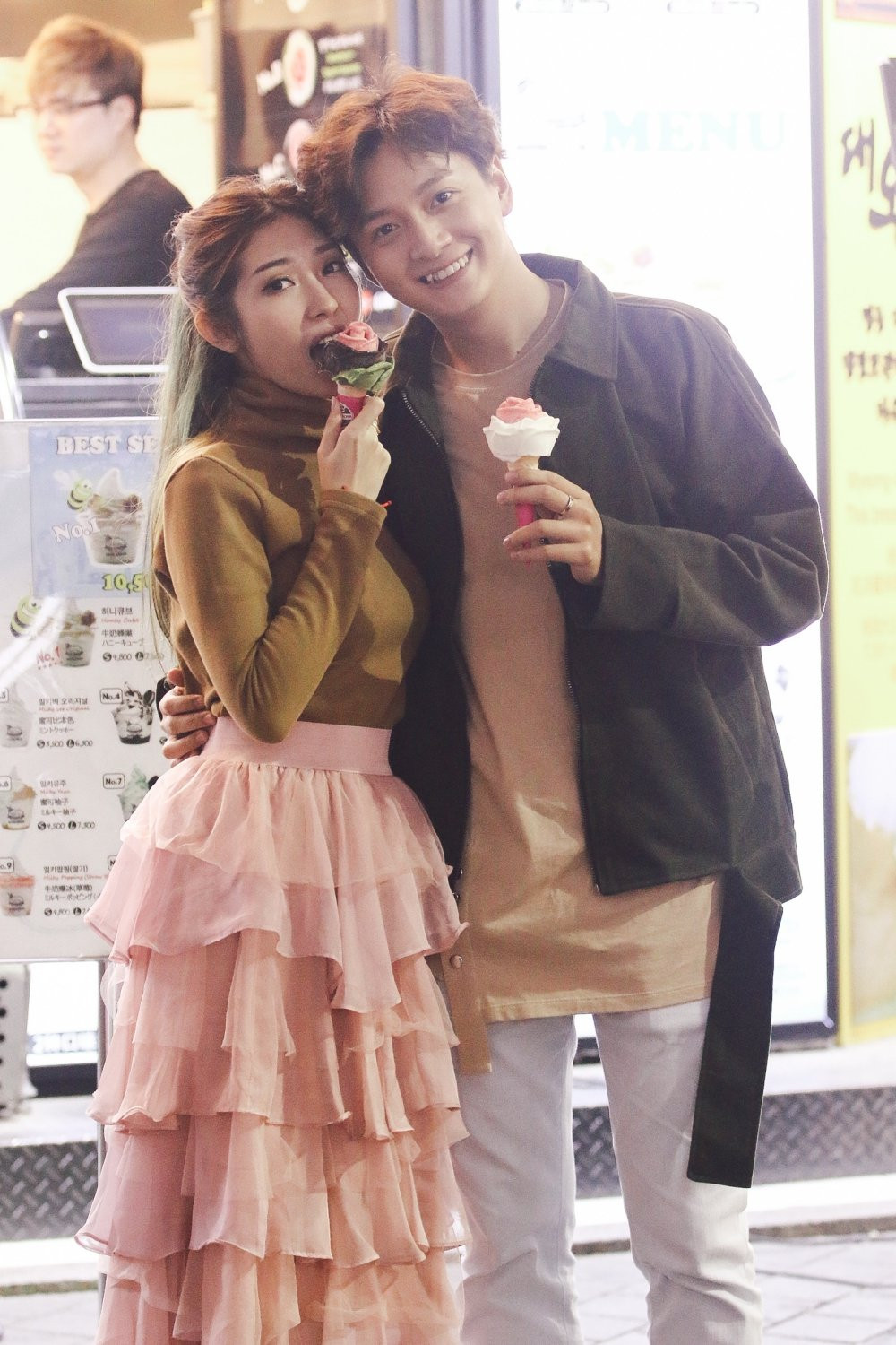 Hinh anh Ngo Kien Huy – Khong Tu Quynh ra mat MV nhat ki du lich 5