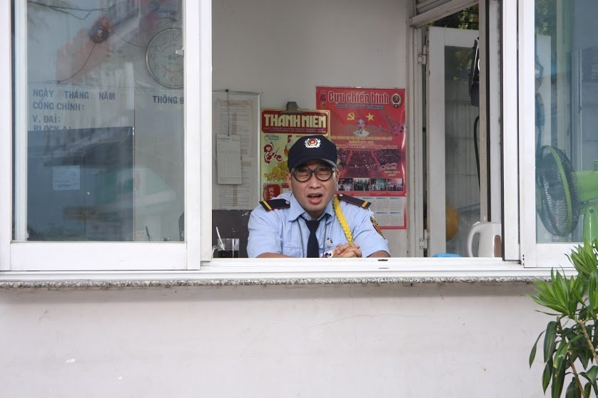 Hinh anh Nhom MTV ‘that the’, doi nghe lam xe om va bao ve