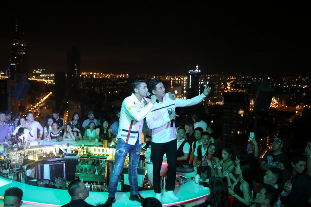 Hinh anh Noo Phuoc Thinh ngau hung hat cung rapper Han Quoc Basick 9