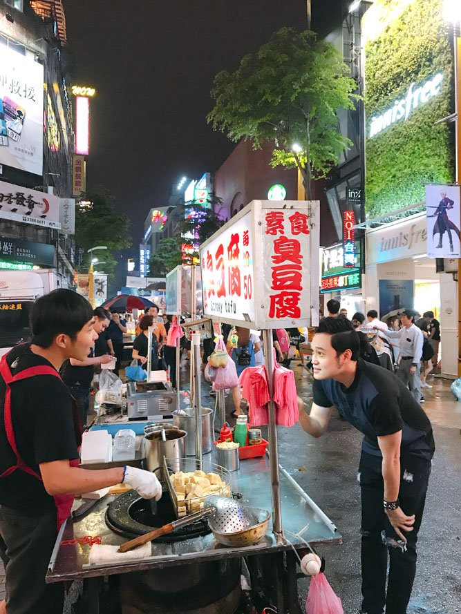 Hinh anh Quang Vinh ‘lac troi’ giua thien duong am thuc Dai Loan 11