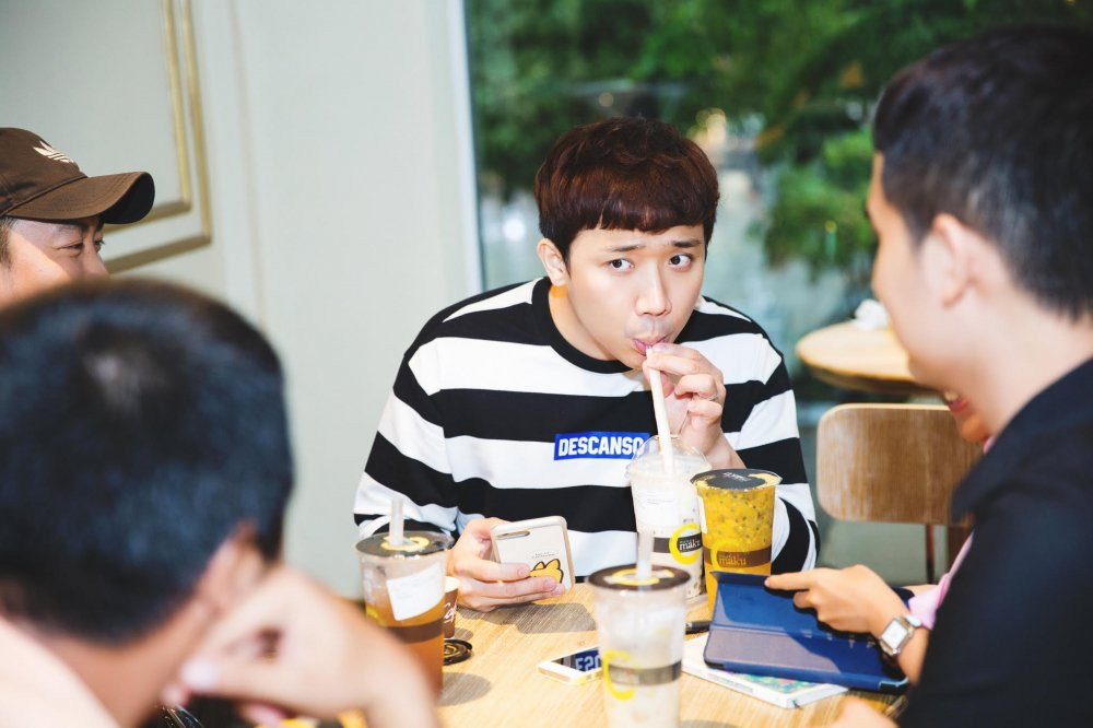 Hinh anh Thich thu voi loat bieu cam ’50 sac thai’ cua Tran Thanh 4