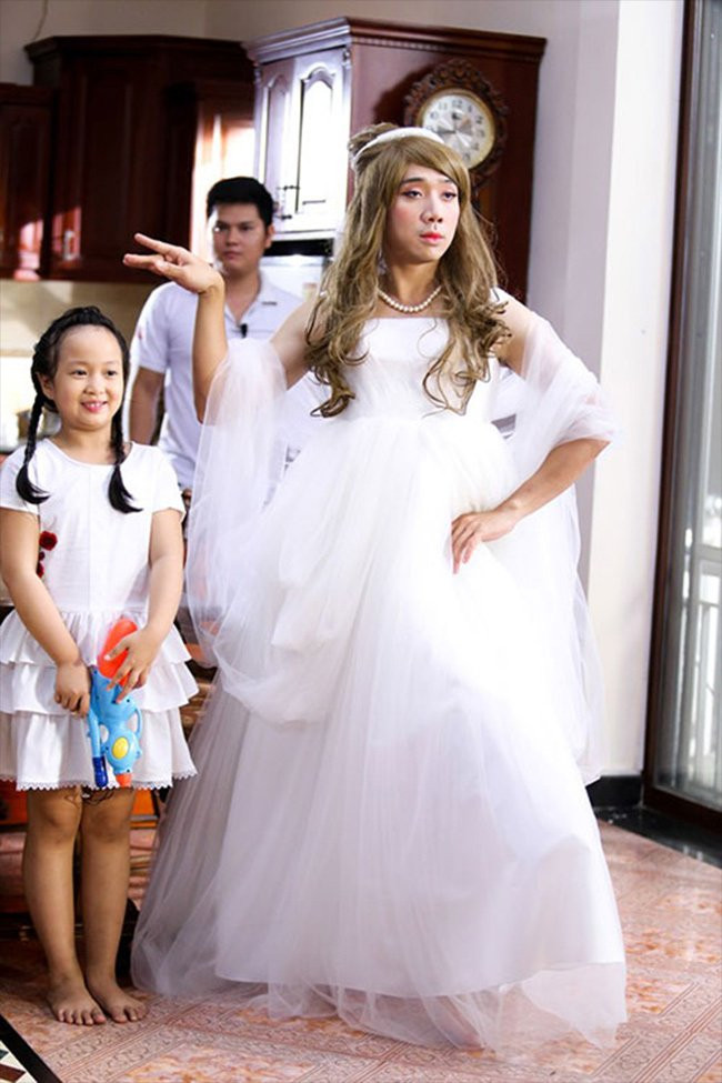 Hinh anh Thich thu voi loat bieu cam ’50 sac thai’ cua Tran Thanh 8