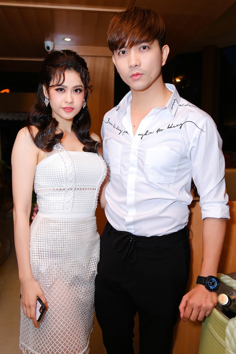 Hinh anh Vo chong Truong Quynh Anh tinh tu, xoa tan tin don ly hon