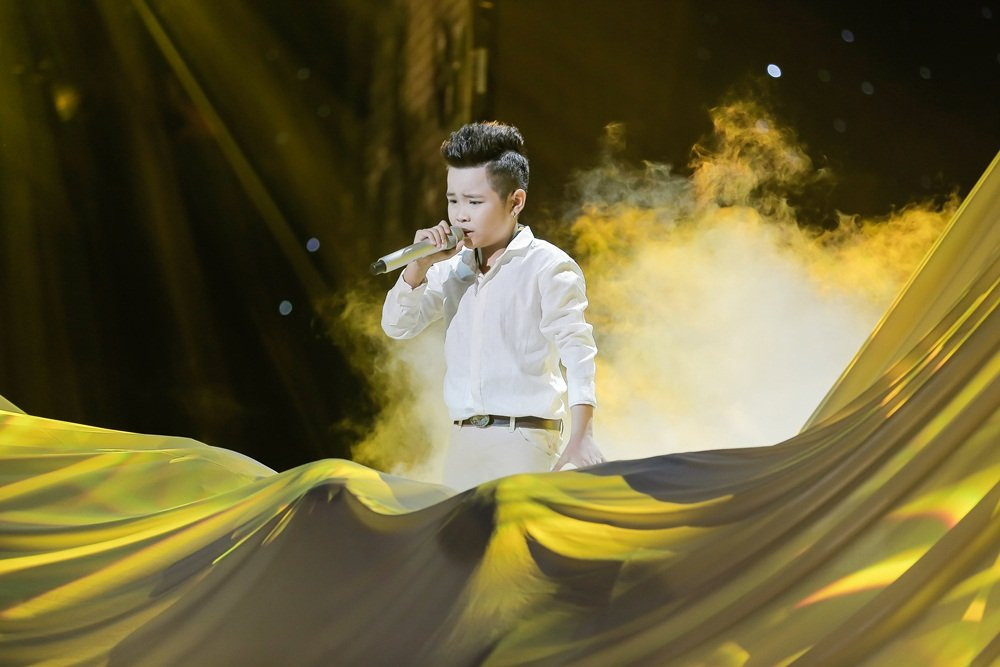 Hinh anh Giong hat Viet 2017: Ngo ngang voi tiet muc \'Cat bui\' cua hoc tro Dong Nhi