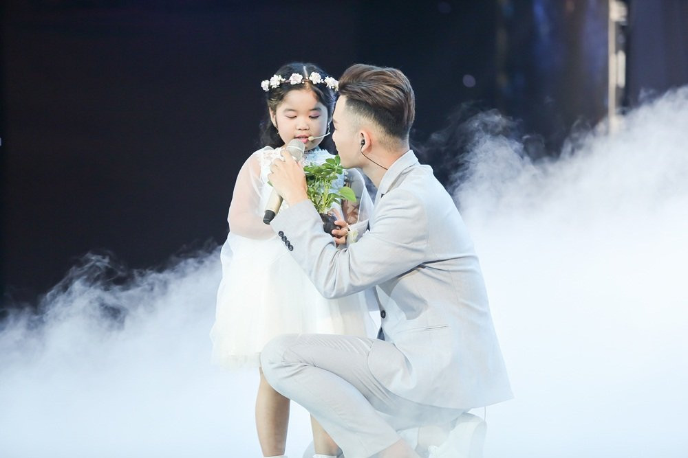 Hinh anh Giong hat Viet 2017: Thu Minh gay xuc dong voi thong diep ve tre em 6