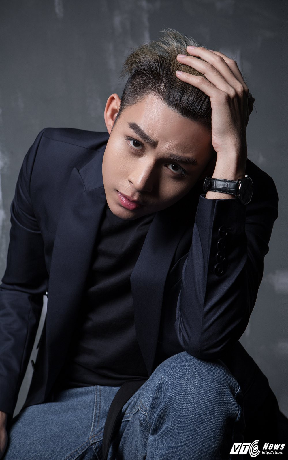 Hinh anh Jun Pham: ‘Toi khong len san khau chi de gia gai va lam tro dien khung’