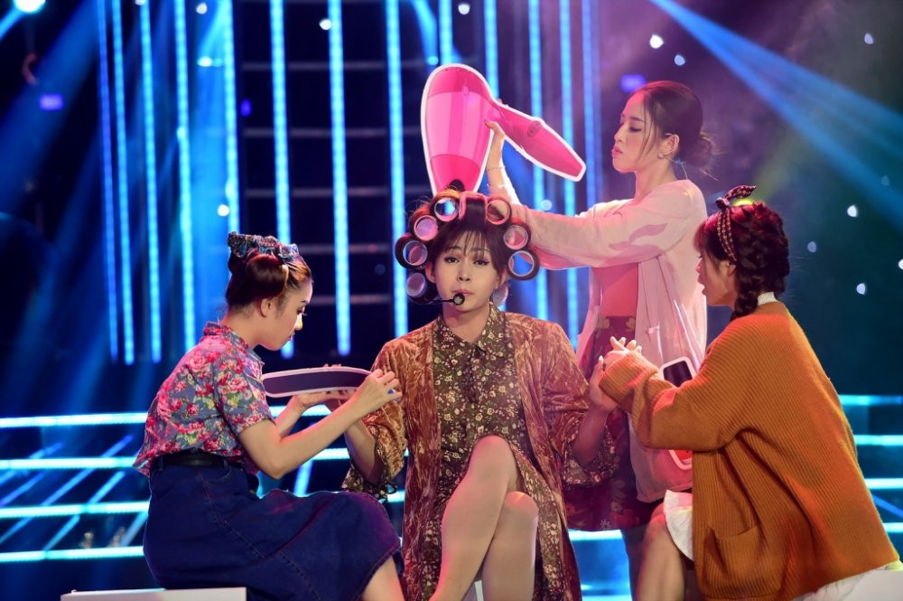 Hinh anh Jun Pham: ‘Toi khong len san khau chi de gia gai va lam tro dien khung’