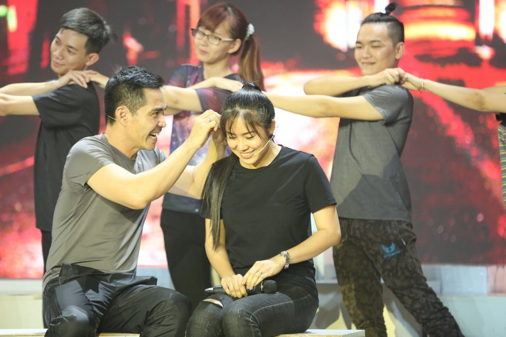 Hinh anh Le Phuong va nguoi yeu moi cham mat ‘tinh cu’ Quy Binh 3