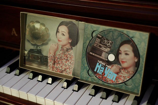 Hinh anh Hoc tro Mr. Dam mao hiem tung album nhac bolero voi dinh dang
