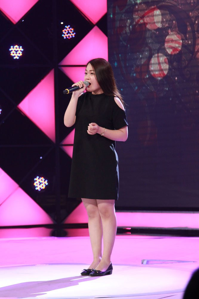 Hinh anh Truc tiep Hat mai uoc mo tap 6: Cat Phuong nghen ngao vi nguoi me ngoi xe lan 3