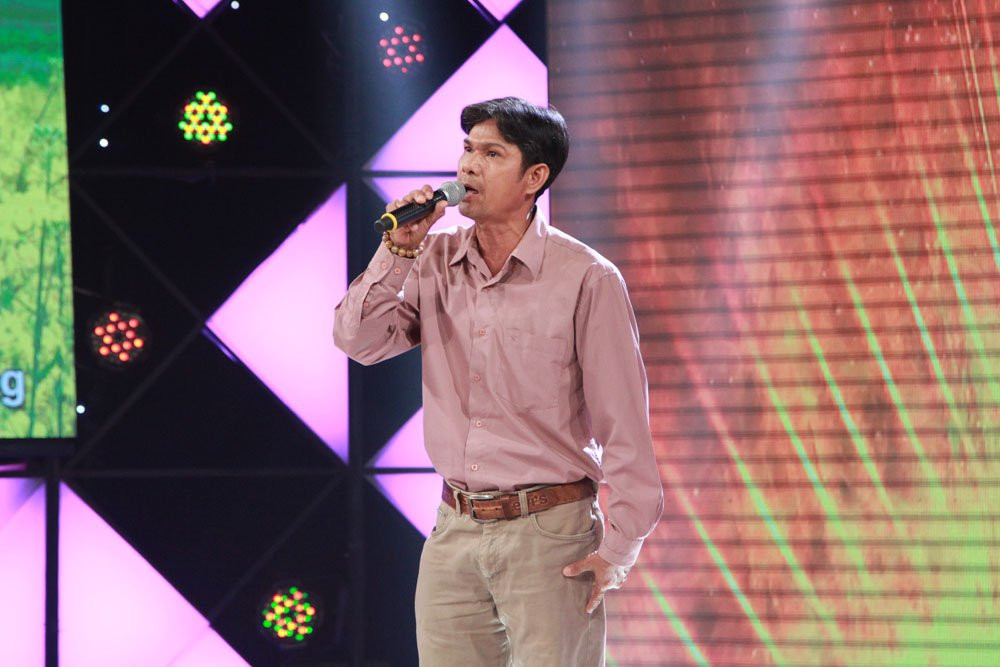 Hinh anh Truc tiep Hat mai uoc mo tap 6: Cat Phuong nghen ngao vi nguoi me ngoi xe lan 3