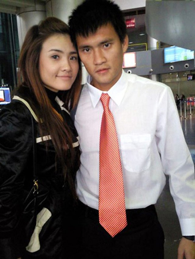 em-gai-cong-vinh-bi-to-lam-o-quan-bar-giat-chong